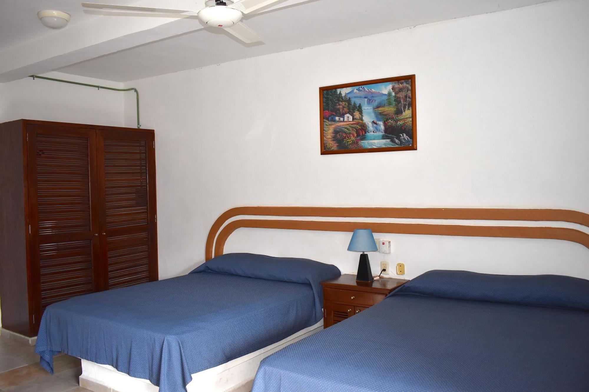 Hotel Plaza Almendros, Isla Mujeres Exterior photo